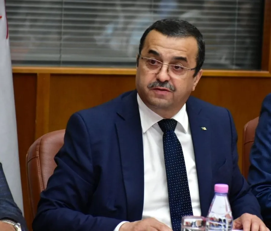 الجزائر تطلق مناقصة جديدة مطلع 2026 لتعزيز الشراكات الطاقوية وتنويع الاقتصاد