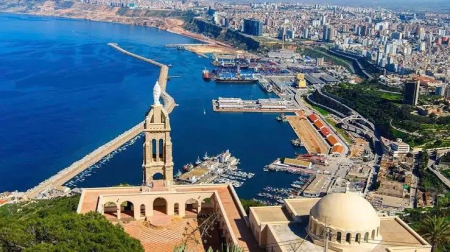 وهران أفضل وجهة سياحية في إفريقيا.. الحفل يتأجل!