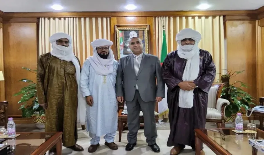 وزير الطاقة يلتقي نواب إليزي 