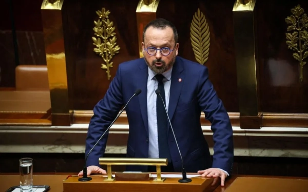 وزير الصحة الفرنسي يكذب \